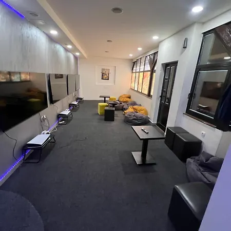 Club Playstation “warzone” Banjaluka Apartman