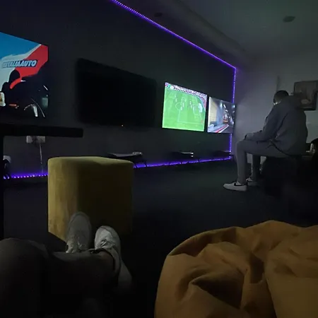 Apartman Club Playstation “warzone” Banjaluka *